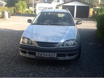 Toyota avensis stationcar brugt