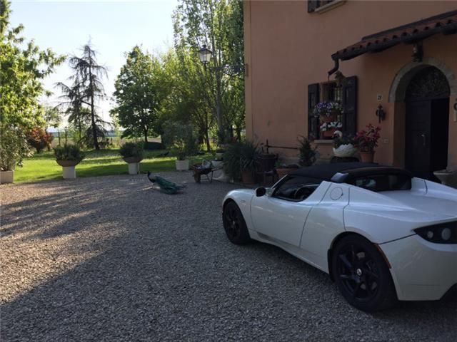 Vendo Tesla Usata