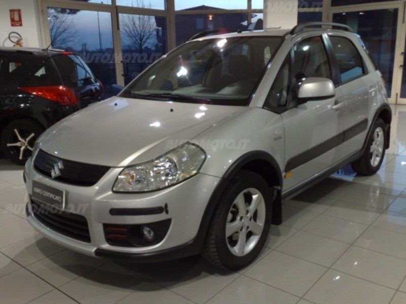Auto model suzuki 4x4 usate
