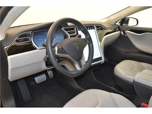 Vendo Tesla Usata