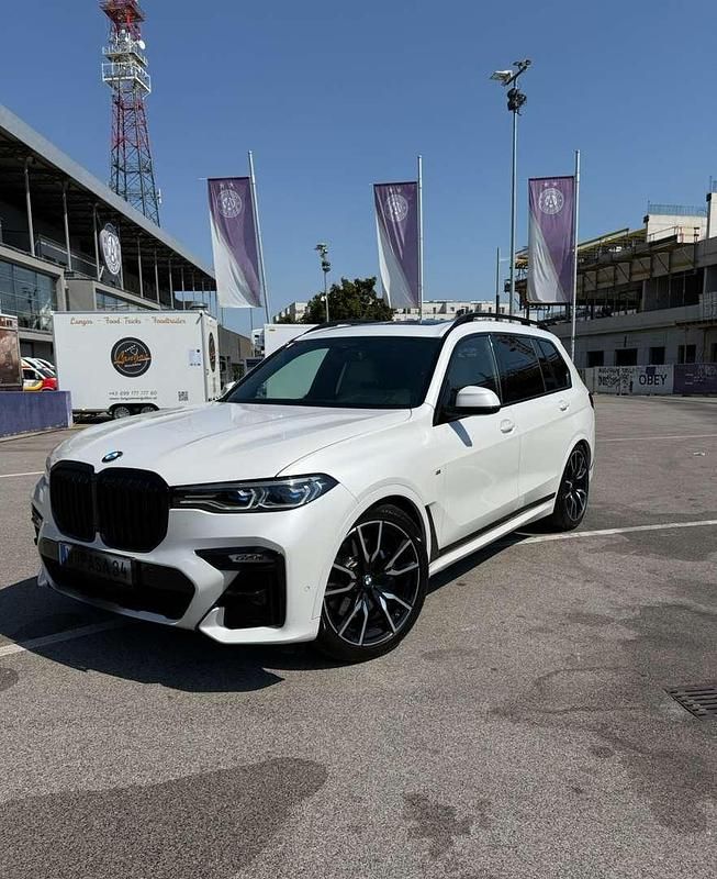Weiß Gebraucht 2020 BMW X7 M Sport SUV | € 72.590 (Teuer) - Bild 1/4