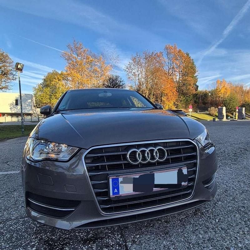 Gebraucht Audi A3 Attraction 110 PS (80 kW) 2014 Limousine