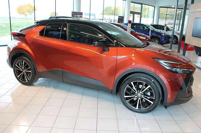 Neu Toyota C-HR Advance 152 PS (111 kW) 2025 Orange SUV