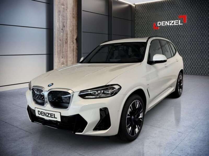 Gebraucht BMW iX3 Impressive 210 kW (286 PS) 2024 Mineralweiß metallic SUV