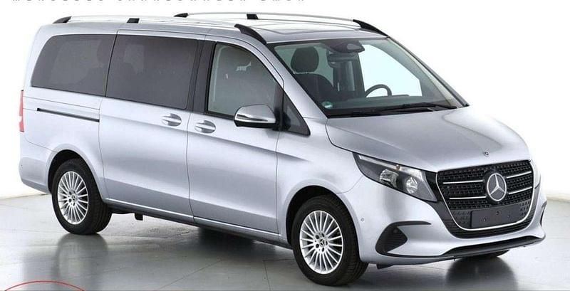 Gebraucht Mercedes 220 Style 163 PS (119 kW) 2024 Silber Kombi
