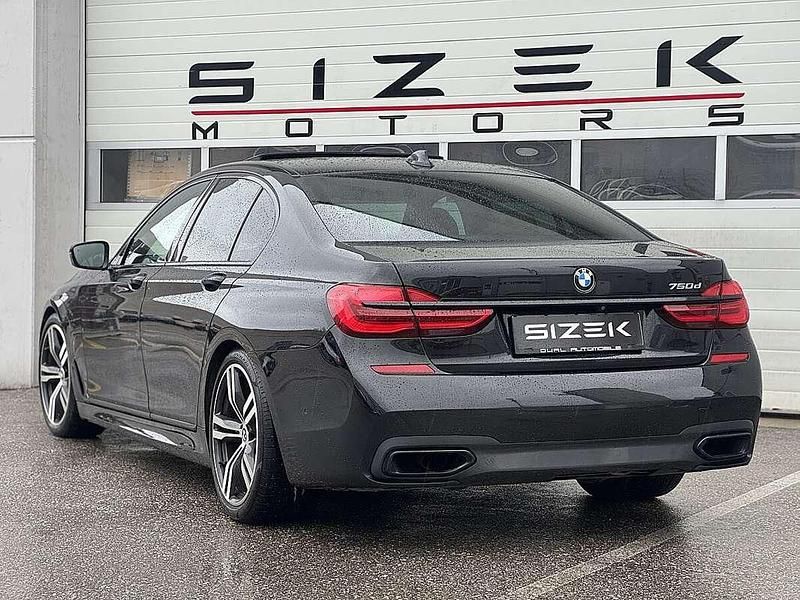 Gebraucht BMW 750 M Sport 400 PS (294 kW) 2017 Schwarz Limousine