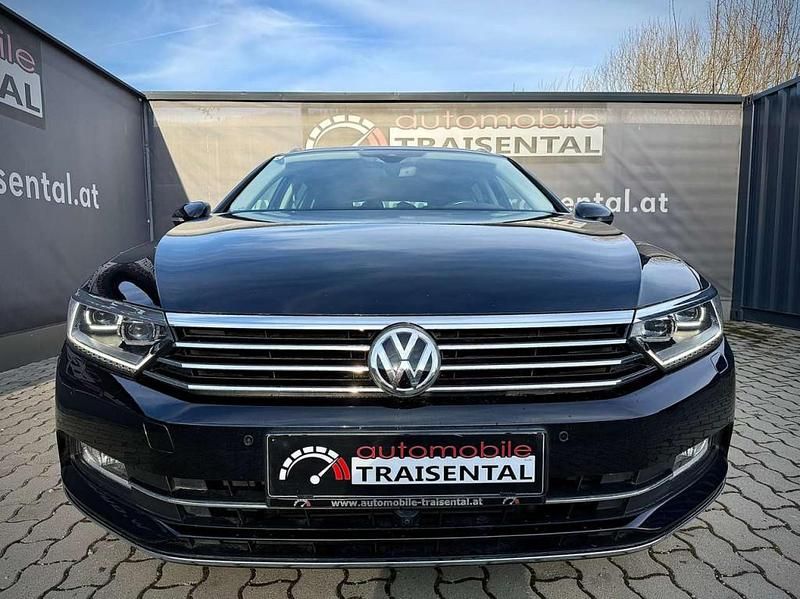 Gebraucht VW Passat Highline 150 PS (110 kW) 2019 Schwarz Kombi