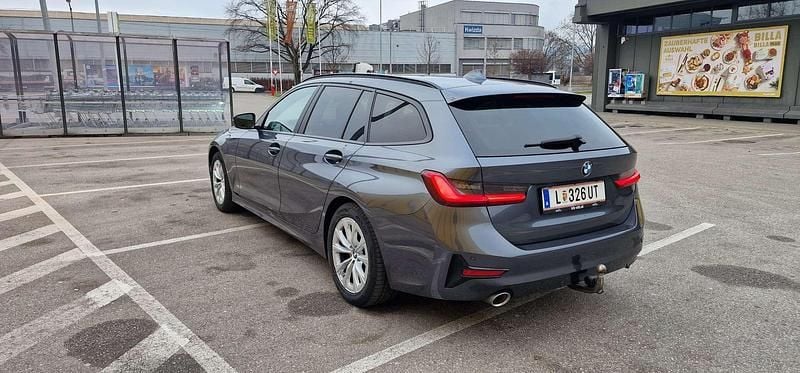 Gebraucht BMW 320 190 PS (139 kW) 2020 Grau Kombi