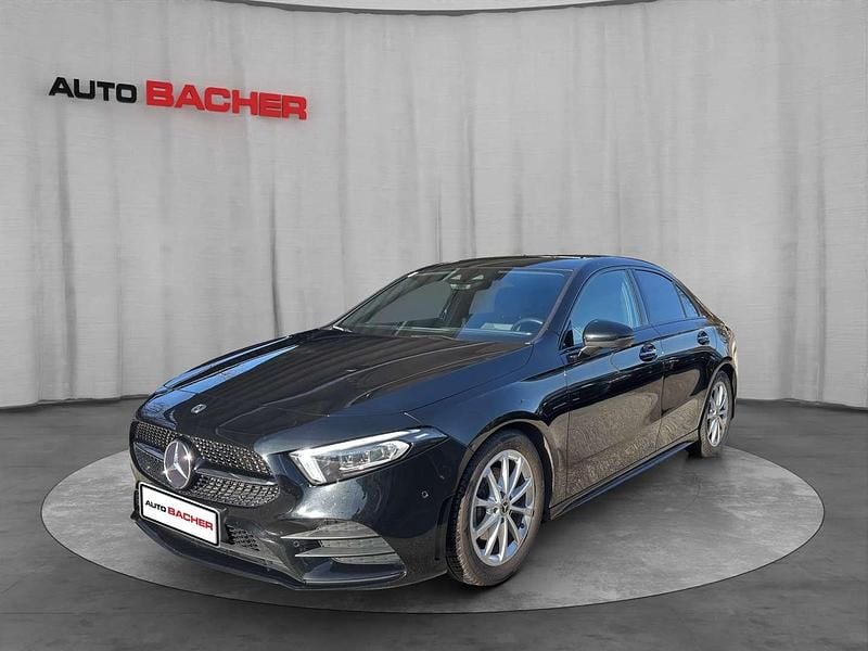 Schwarz Gebraucht 2020 Mercedes A180 Limousine | € 24.990 (Fairer Preis) - Bild 1/4