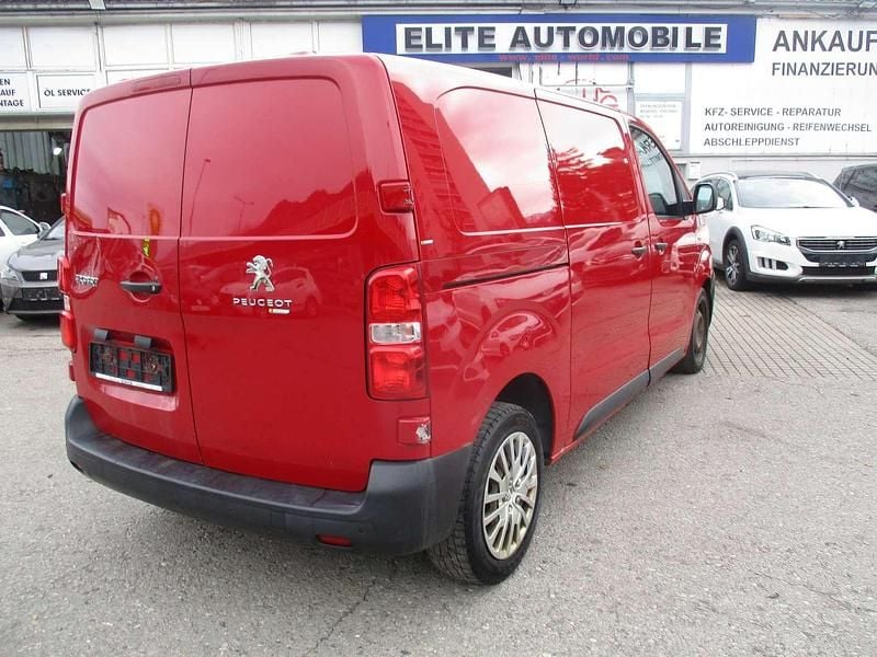 Gebraucht Peugeot Expert 122 PS (89 kW) 2017 Rot Van