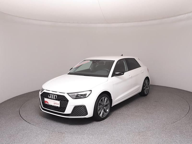 Weiss normal Neu 2025 Audi A1 Sportback Kleinwagen | € 26.390 (Fairer Preis) - Bild 1/4