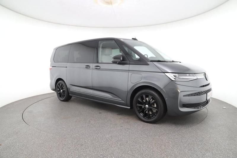 Gebraucht VW Multivan Edition 245 PS (180 kW) 2025 Hellgrau  normal Van