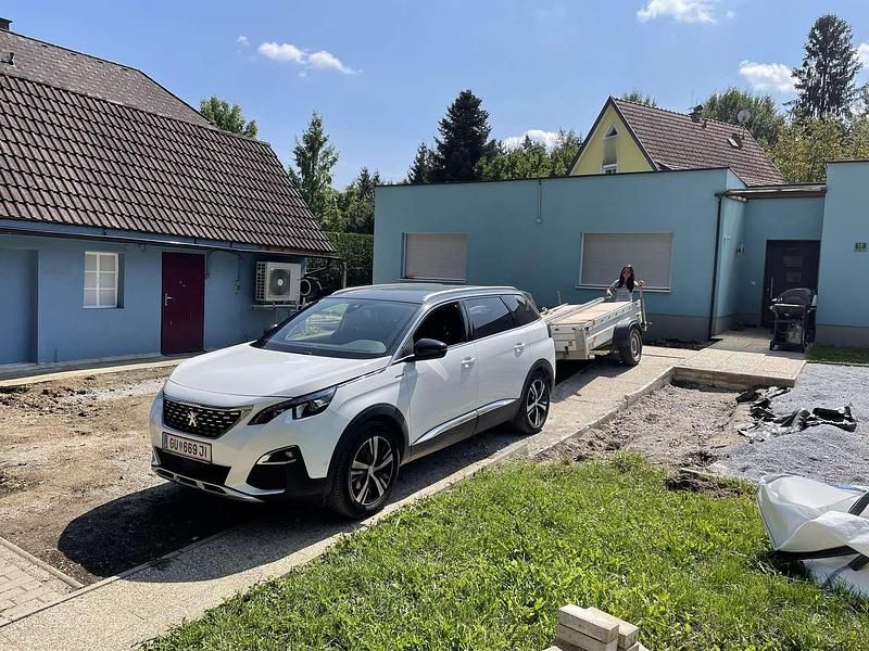 Weiß Gebraucht 2019 Peugeot 5008 GT-line SUV | € 23.990 (Guter Preis) - Bild 1/4