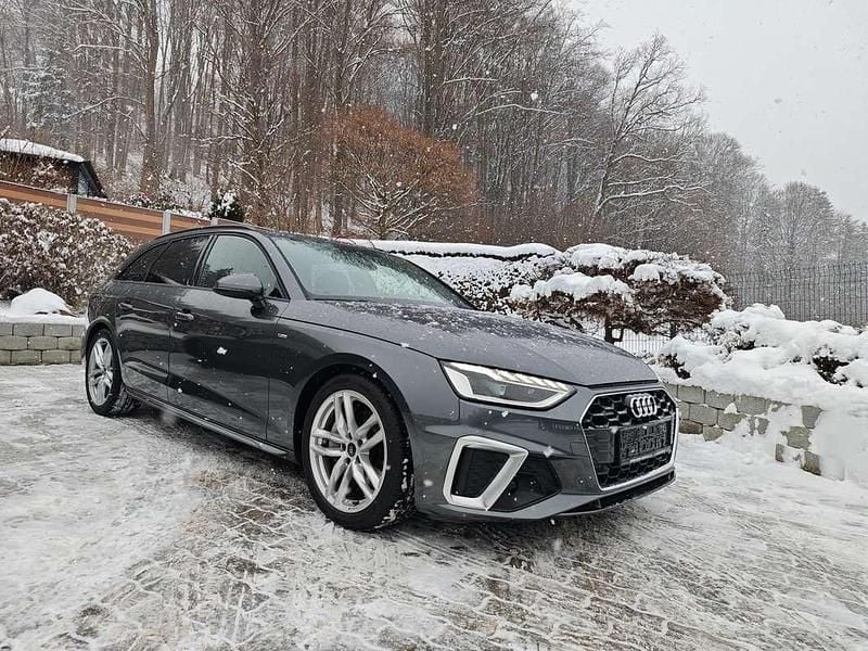 Gebraucht Audi A4 S-Line 204 PS (150 kW) 2022 Grau Kombi