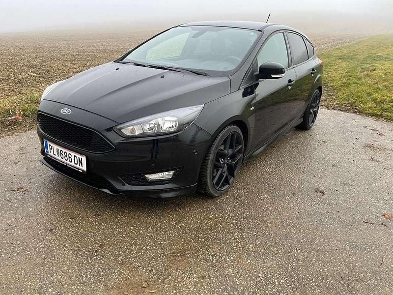 Gebraucht Ford Focus ST-Line 150 PS (110 kW) 2017 Schwarz Limousine