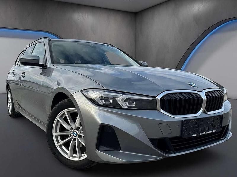 Gebraucht BMW 318 Shadowline 150 PS (110 kW) 2022 Grau Kombi