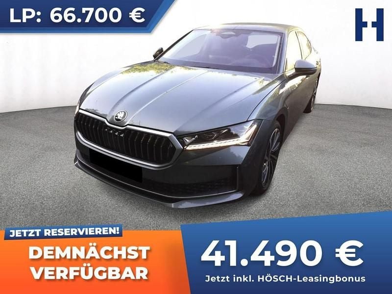 Grau Gebraucht 2025 Skoda Superb LAURIN & KLEMENT Limousine | € 42.990 - Bild 1/3