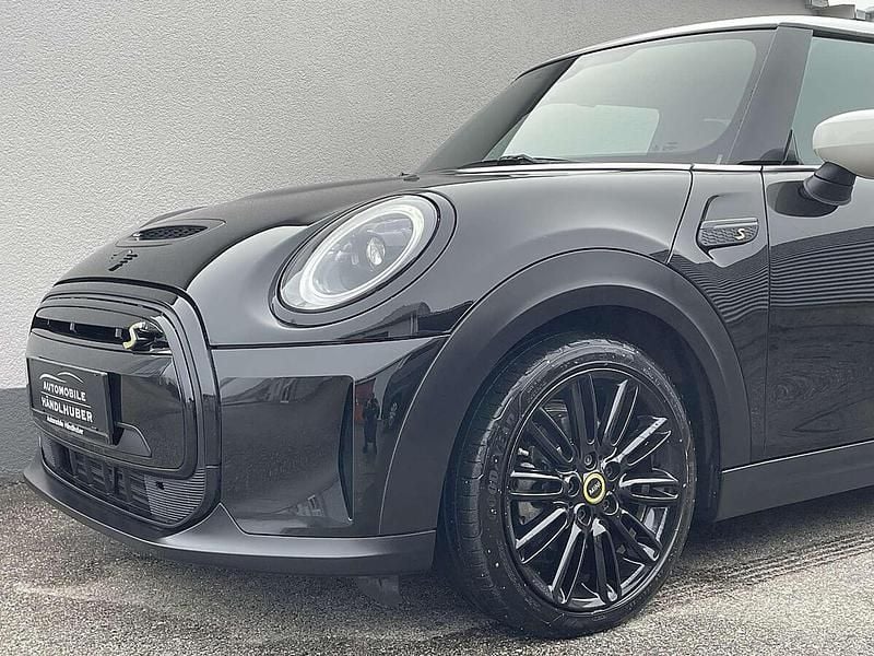 Gebraucht Mini Cooper SE 135 kW (184 PS) 2021 Schwarz Kleinwagen