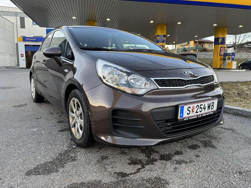 Gebraucht 2015 Kia Rio Limousine | € 6.200 (Fairer Preis) - Bild 1/4