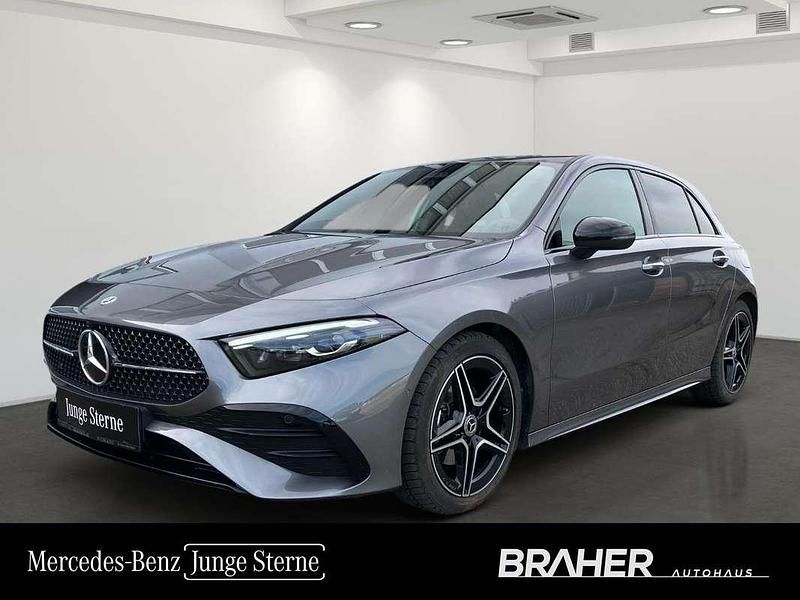 Gebraucht Mercedes A180 AMG line 116 PS (85 kW) 2024 Grau Limousine