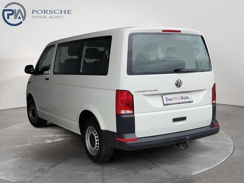 Gebraucht VW Transporter 110 PS (80 kW) 2024 Weiss  normal Van