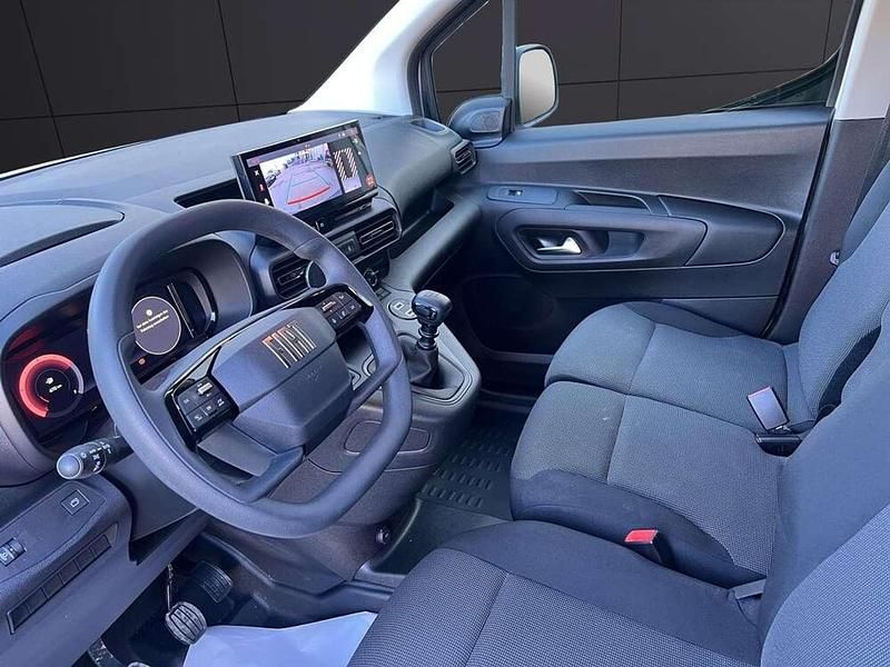 Neu Fiat Doblò S 102 PS (75 kW) 2025 Weiß Van / Kleinbus