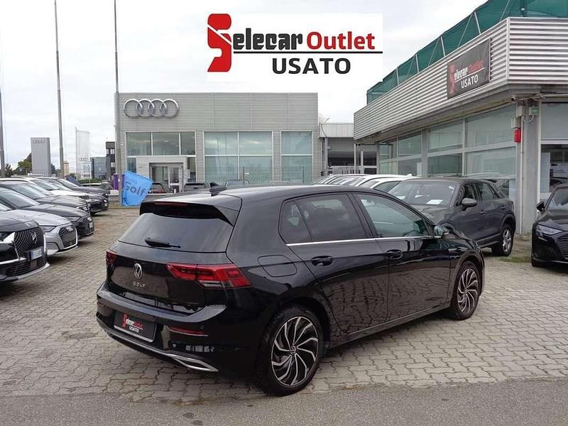 Gebraucht VW Golf VIII Style 131 PS (96 kW) 2021 Schwarz Limousine