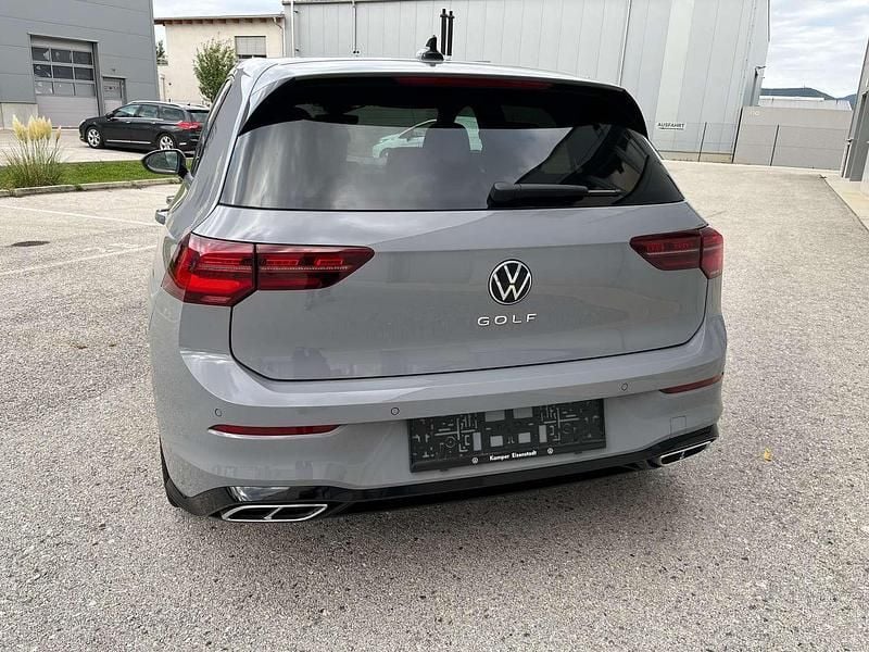 Gebraucht VW Golf VIII R-line 150 PS (110 kW) 2020 Grau Limousine