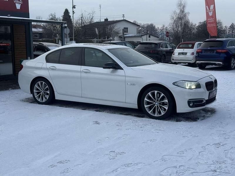 Gebraucht BMW 530 258 PS (189 kW) 2014 Weiß Limousine