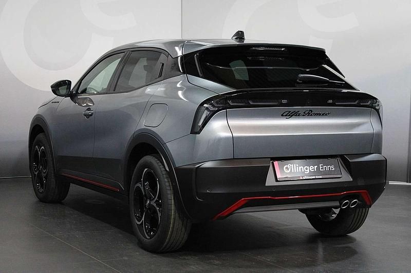 Gebraucht Alfa Romeo Junior Edizione Speciale 136 PS (100 kW) 2024 Grau SUV