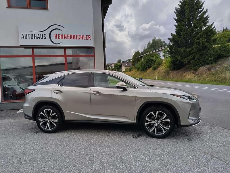 Silber Gebraucht 2021 Lexus RX450h E-FOUR Executive Line SUV | € 46.900 - Bild 1/4