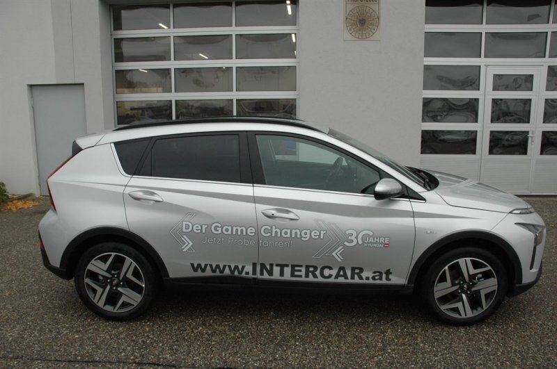 Gebraucht Hyundai Bayon 120 PS (88 kW) 2022 Silber SUV