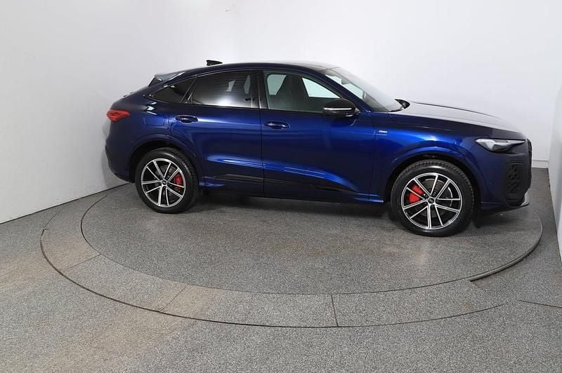 Neu Audi Q5 Sportback 204 PS (150 kW) 2026 Mittelblau  metallic SUV
