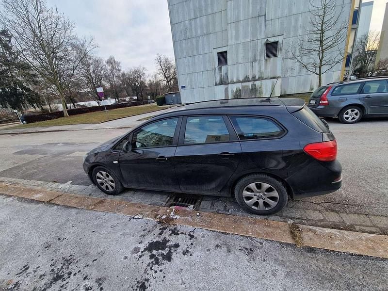 Gebraucht 2013 Opel Astra Sport Kombi | € 5.000 (Fairer Preis) - Bild 1/4