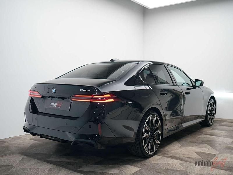 Gebraucht BMW 540 M Sport 303 PS (222 kW) 2025 Schwarz Limousine
