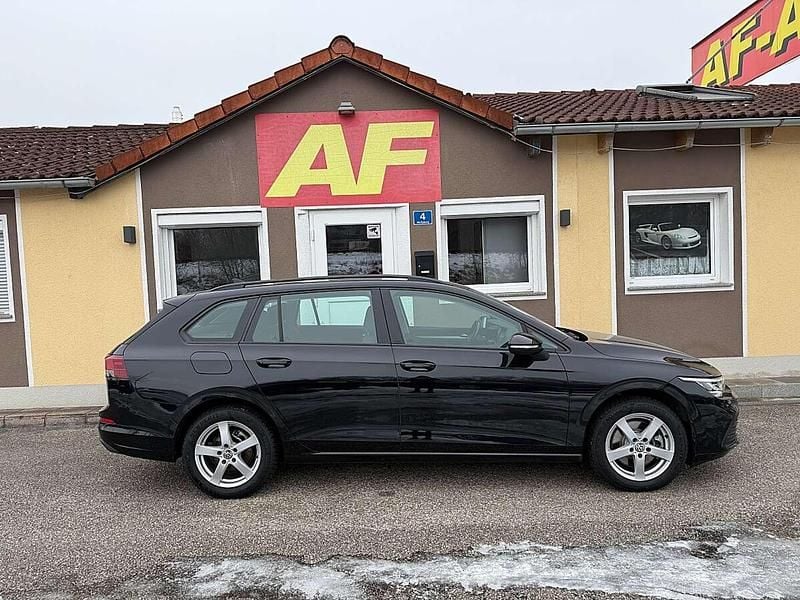 Gebraucht VW Golf VIII Life 116 PS (85 kW) 2021 Schwarz Kombi