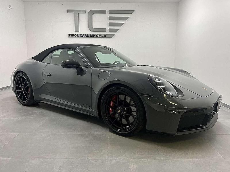 Neu Porsche 911 540 PS (397 kW) 2025 Grau Cabrio