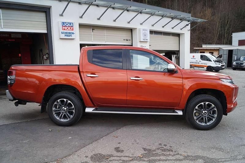 Gebraucht Mitsubishi L200 Intense 150 PS (110 kW) 2020 Orange Abholung