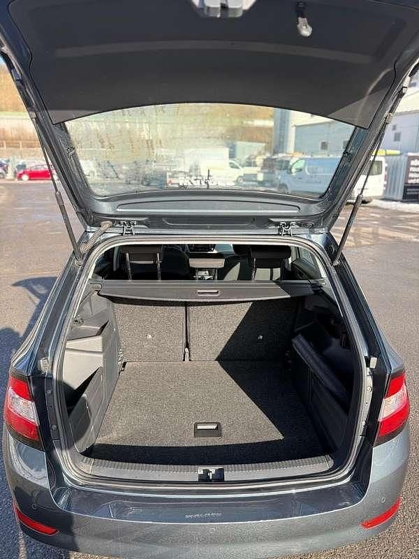 Gebraucht Skoda Fabia Ambition 75 PS (55 kW) 2018 Grau Kombi