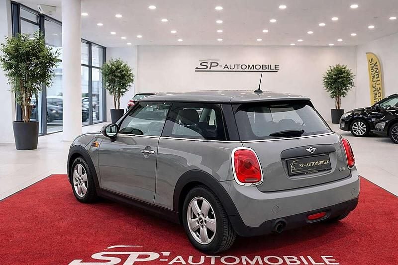 Gebraucht Mini ONE 102 PS (75 kW) 2017 Grau Kleinwagen