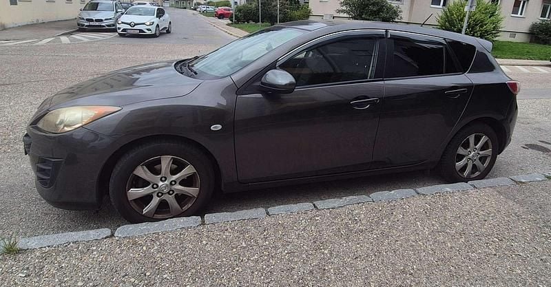 Gebraucht Mazda 3 Inclusive 109 PS (80 kW) 2010 Grau Limousine