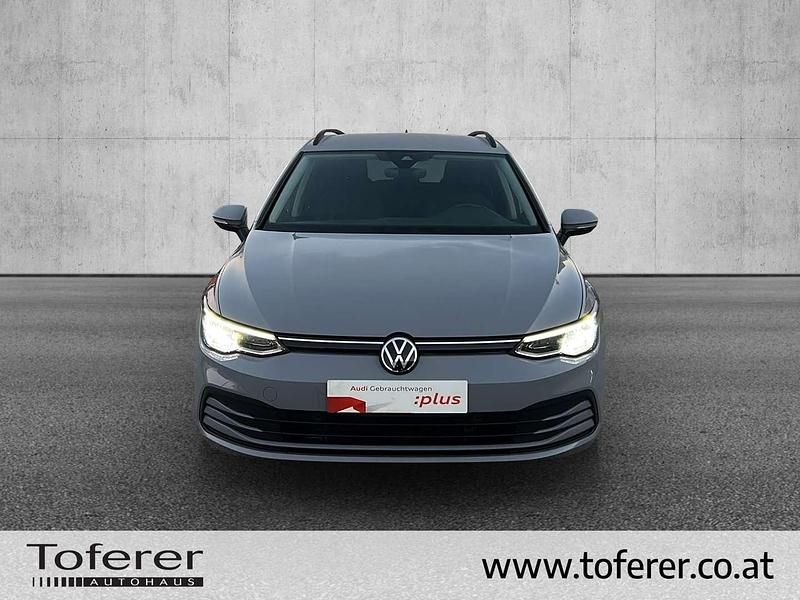 Gebraucht VW Golf VIII Life 116 PS (85 kW) 2023 Grau Kombi