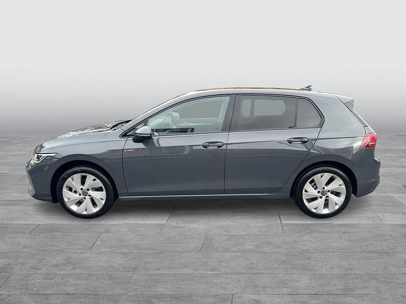 Gebraucht VW Golf VIII 115 PS (84 kW) 2025 Mittelgrau  metallic