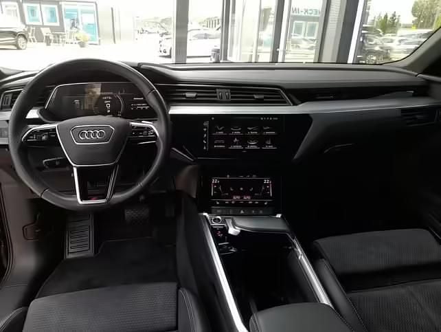 Gebraucht Audi e-tron S-Line 230 kW (313 PS) 2022 Schwarz SUV