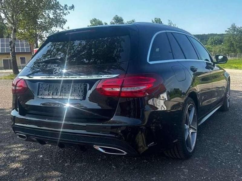 Gebraucht Mercedes C220 AMG line 170 PS (125 kW) 2018 Schwarz Kombi