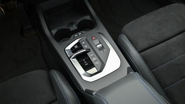 Gebraucht BMW 220 170 PS (125 kW) 2025 Grau Coupé