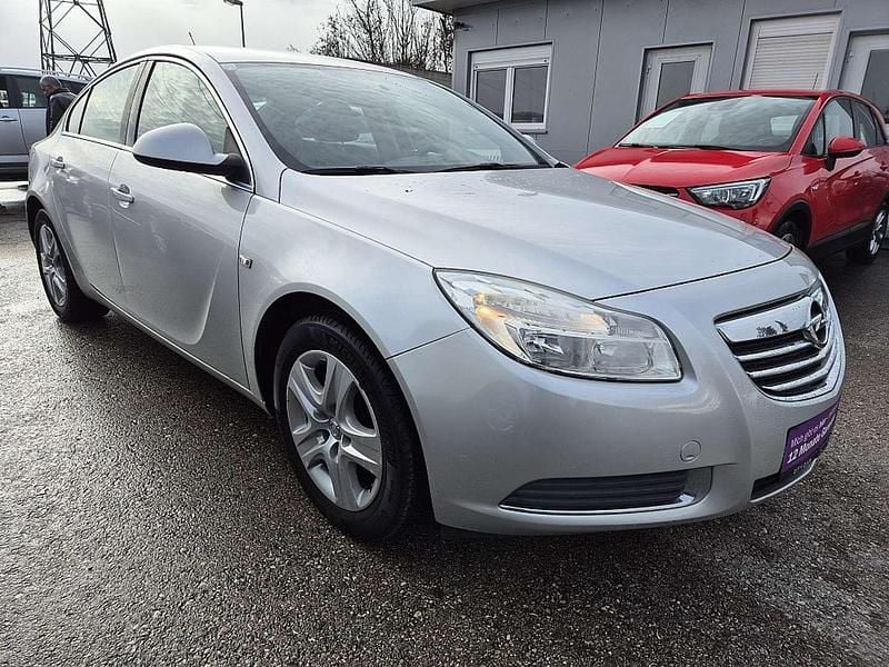 Grau Gebraucht 2009 Opel Insignia Limousine | € 5.500 (Guter Preis) - Bild 1/4