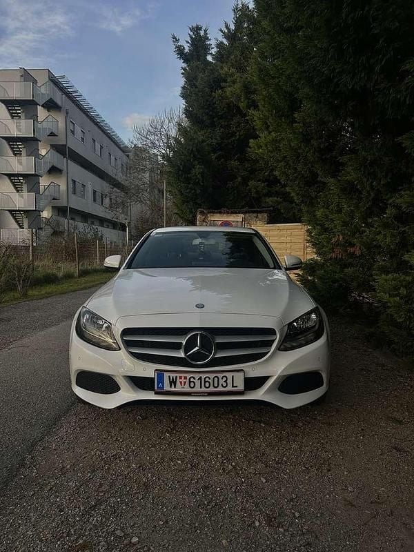 Gebraucht Mercedes C180 Avantgarde 116 PS (85 kW) 2015 Kombi