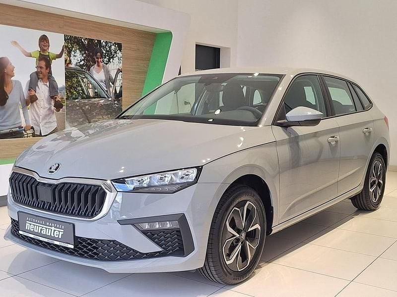 Mittelgrau normal Gebraucht 2025 Skoda Scala Essence Kleinwagen | € 24.390 (Fairer Preis) - Bild 1/4