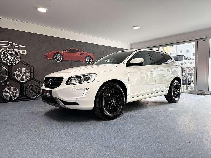 Weiß Gebraucht 2016 Volvo XC60 SUV | € 19.990 (Fairer Preis) - Bild 1/4